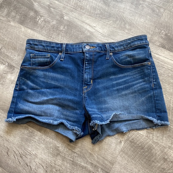 Massimo Womens shorts - Picture 2 of 9